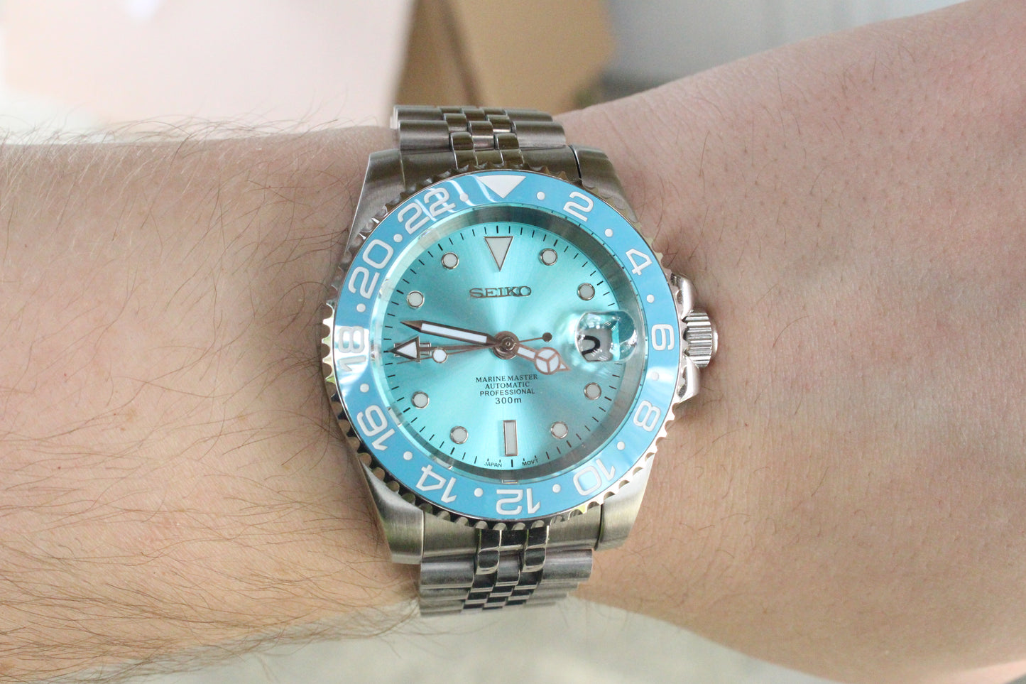 MILEON WATCHES: Custom Seiko Tiffany GMT watch