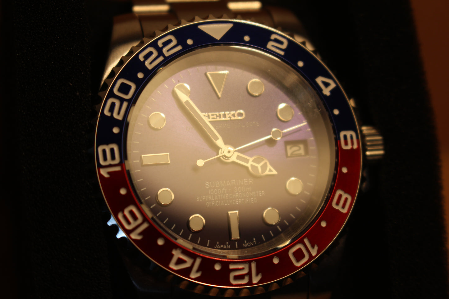 MILEON WATCHES: Custom Seiko Pepsi Automatic Watch